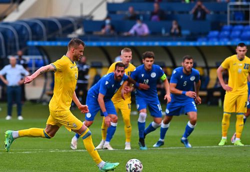 西甲第5轮前瞻：阿拉维斯主场迎战塞维利亚，防守大战一触即发  